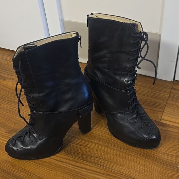 Alexander McQueen Leather Lace Up  Boots - Picture 16 of 16
